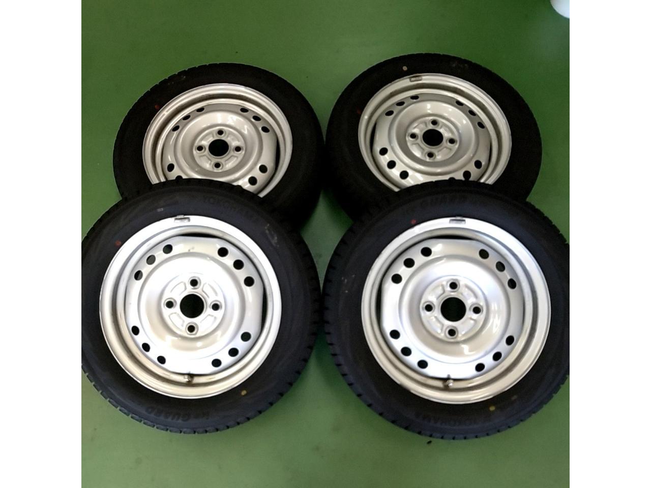 Unknown Manufacturer Steel + YOKOHAMA iceGUARD iG70