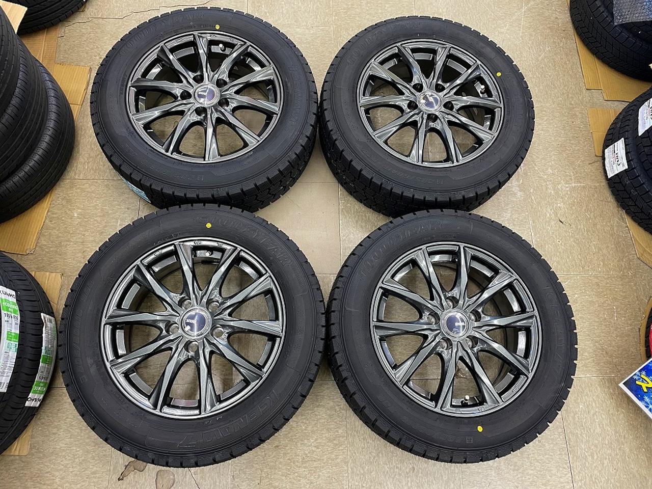 88 Unused set! Recommended for 90 series Noah/VOXY BAD X D.O.S. Gavial3 + GOODYEARICE NAVI 7 205 / 60R16
