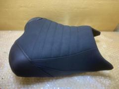 WOLF LINE フロント側シート