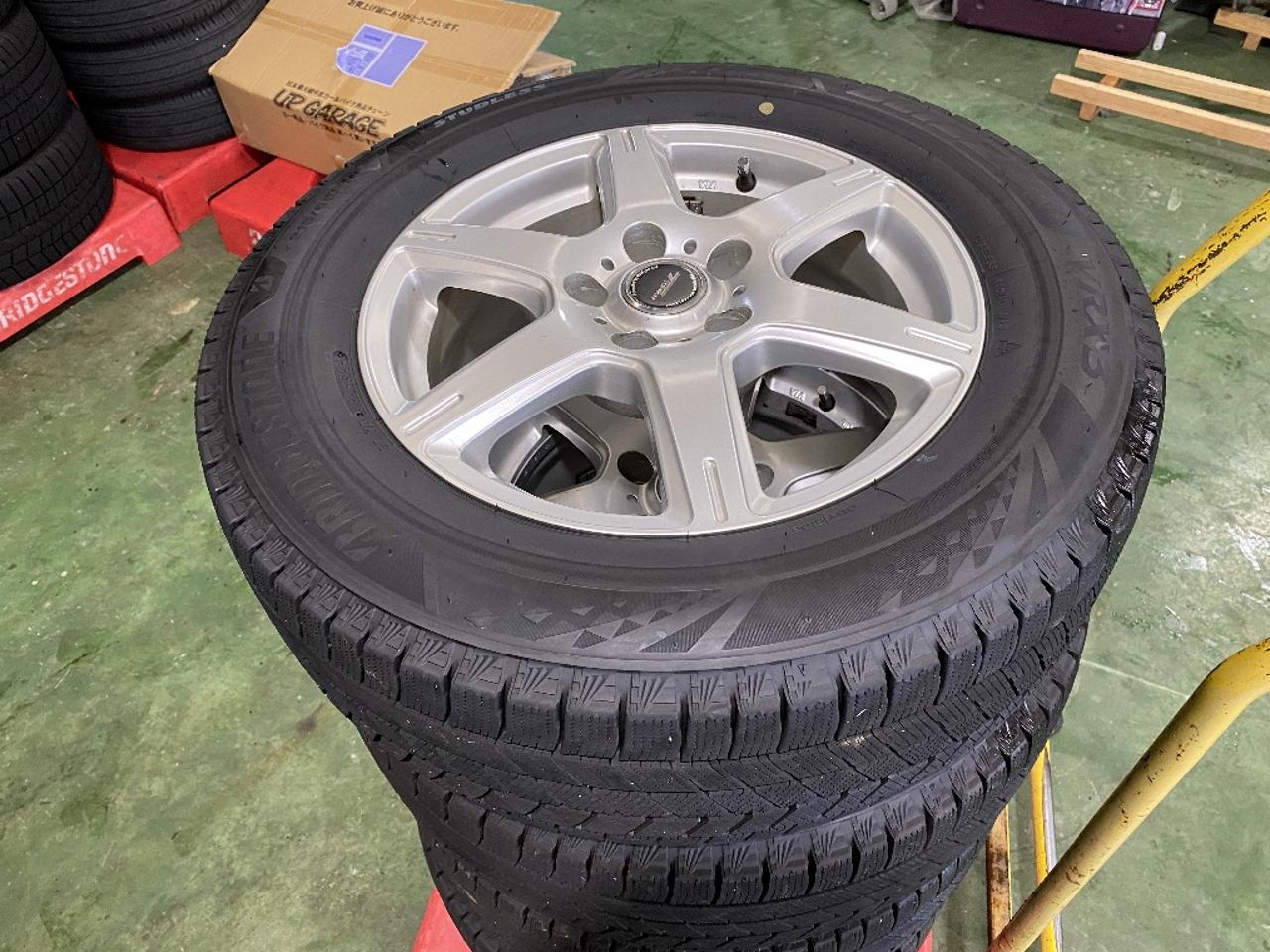 BRIDGESTONE TOPRUN + BRIDGESTONE BLIZZAK VRX3 For 20/30 Vellfire etc.