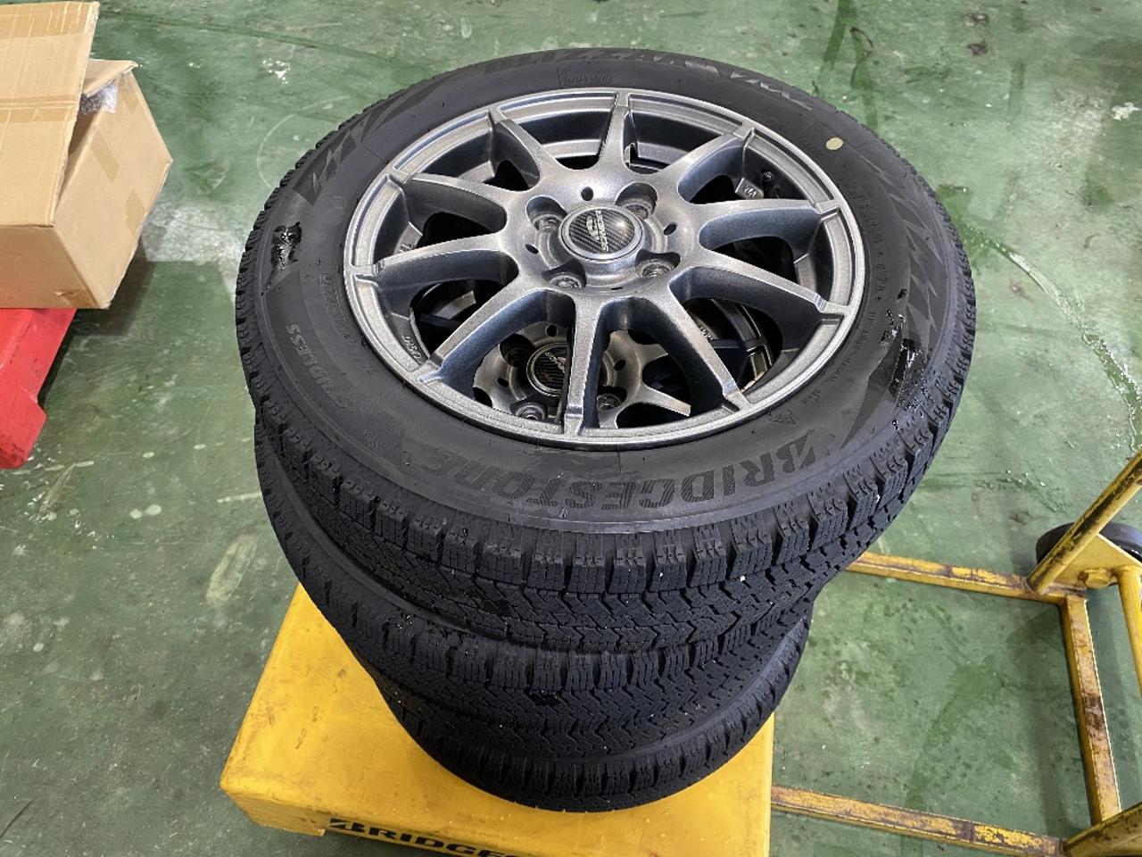 88 A-TECH SCHNEIDER StaG + BRIDGESTONE BLIZZAK VRX2