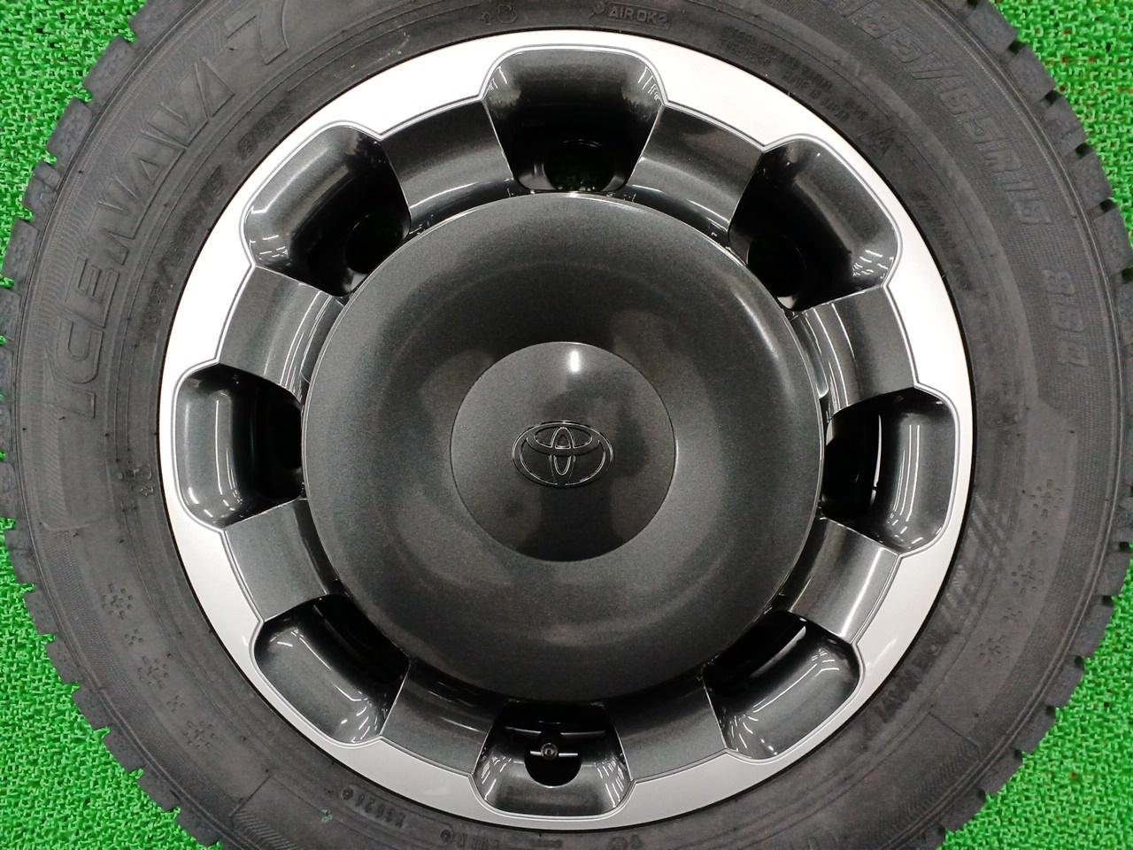 TOYOTA MXPA10 Sienta Z-grade genuine steel wheels + GOODYEAR ICE NAVI 7