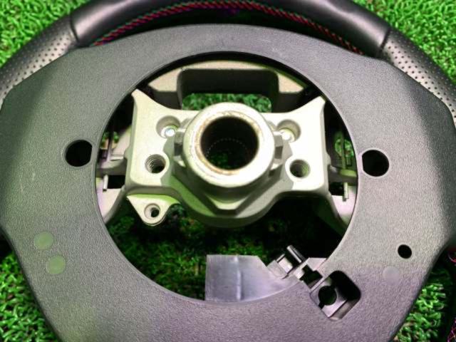 HKS ZN8/GR86&ZD8/BRZ用Dシェイプステアリング 本体のみ