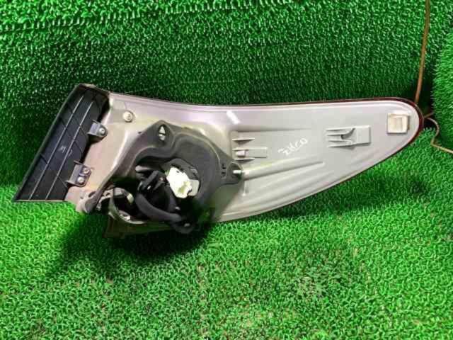 トヨタ純正 130系マークX中期型テールランプ