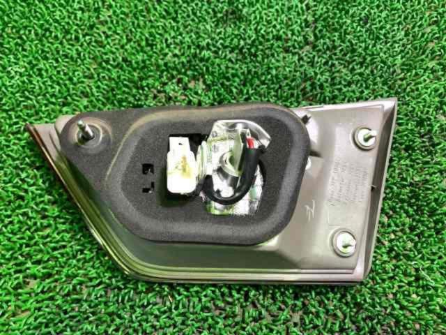 トヨタ純正 130系マークX中期型テールランプ