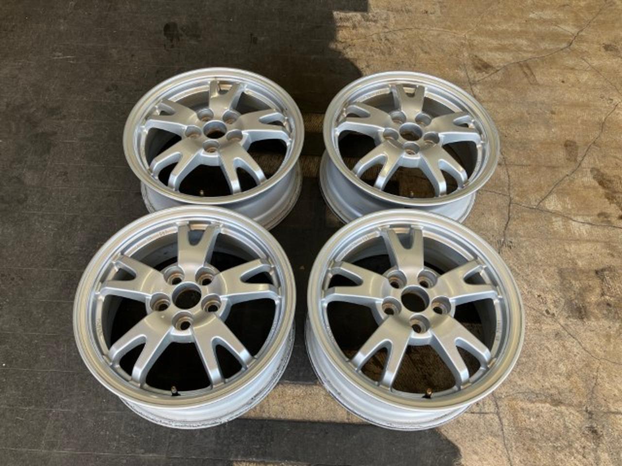 Toyota genuine 30 Prius Alloy Wheels