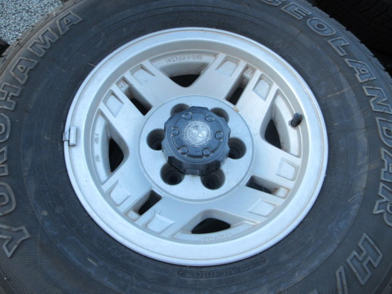 Toyota genuine 70 Series Land Cruiser Prado genuine wheels + YOKOHAMA GEOLANDAR H / T 112H