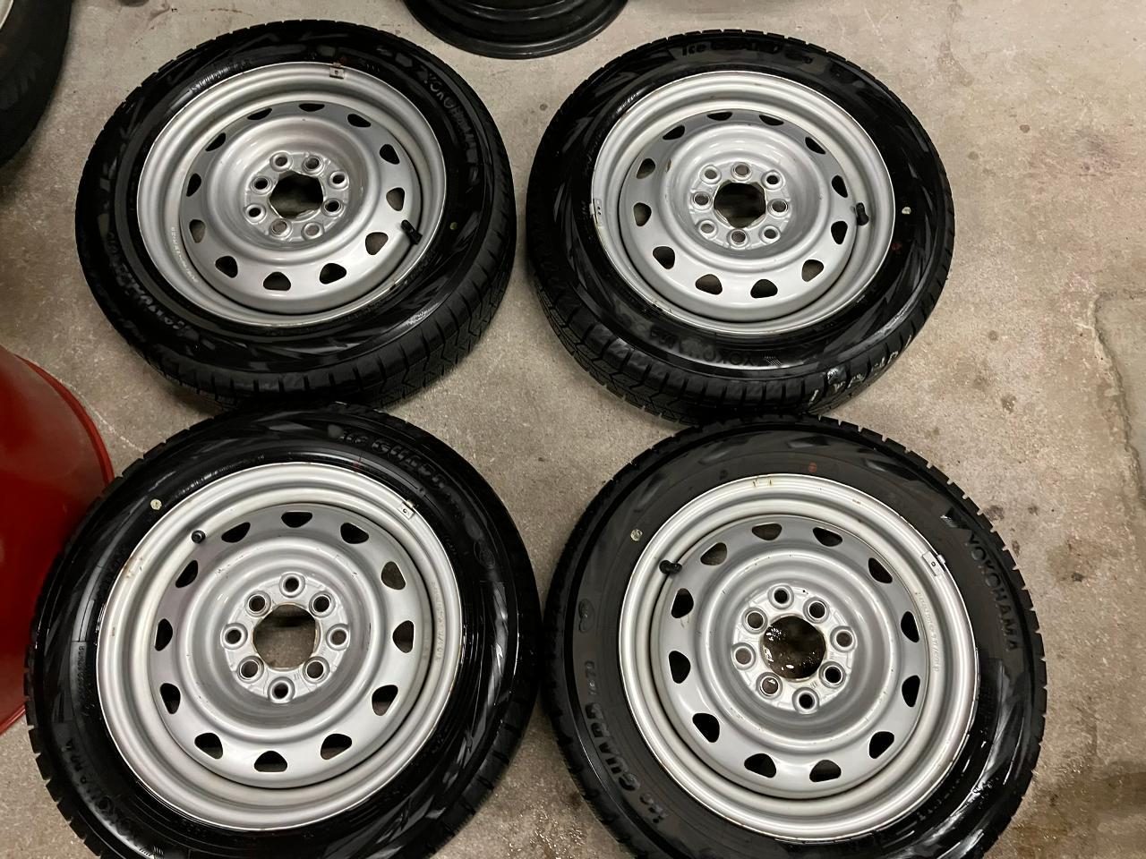 Steel wheel + YOKOHAMA iceGUARD iG70