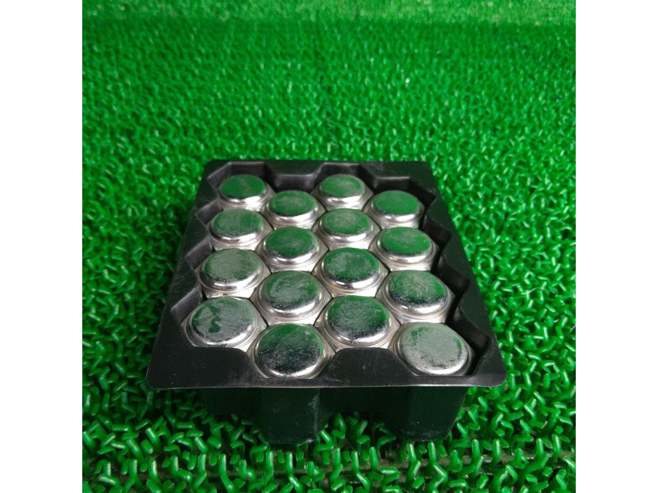 Unknown Manufacturer
Outside nut
P1.5
Sixteen
