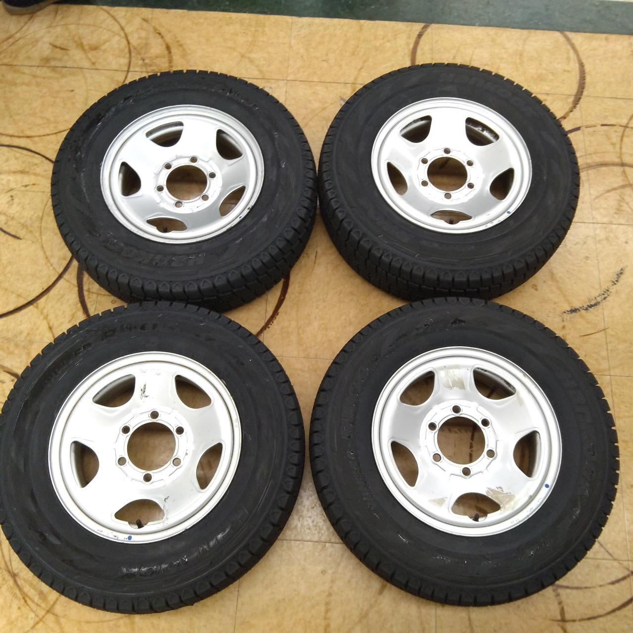 S54A TOPY STEEL WHEEL + HANKOOK / KINGSTAR Winter RW06 195 / 80r15