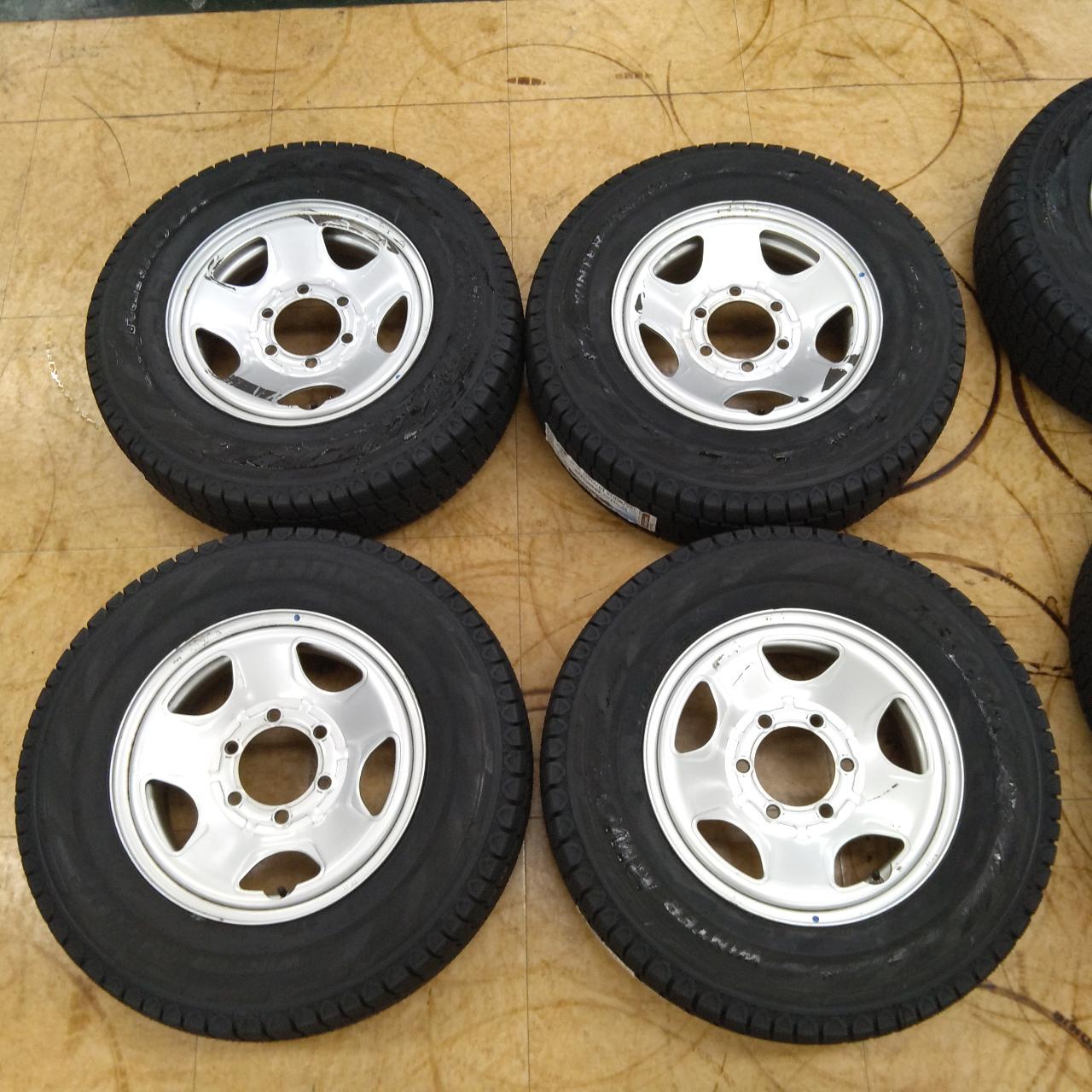 S54A TOPY STEEL WHEEL + HANKOOK / KINGSTAR Winter RW06 195 / 80r15