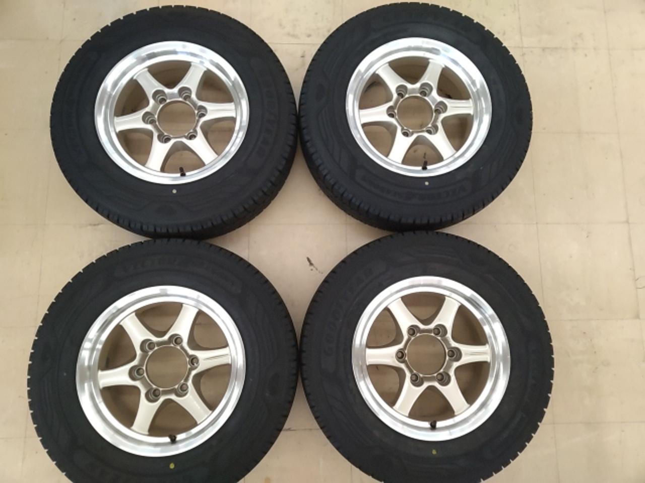 First come, first served!! Unknown Manufacturer 6-spoke + GOODYEAR Vector 4Season CARGO