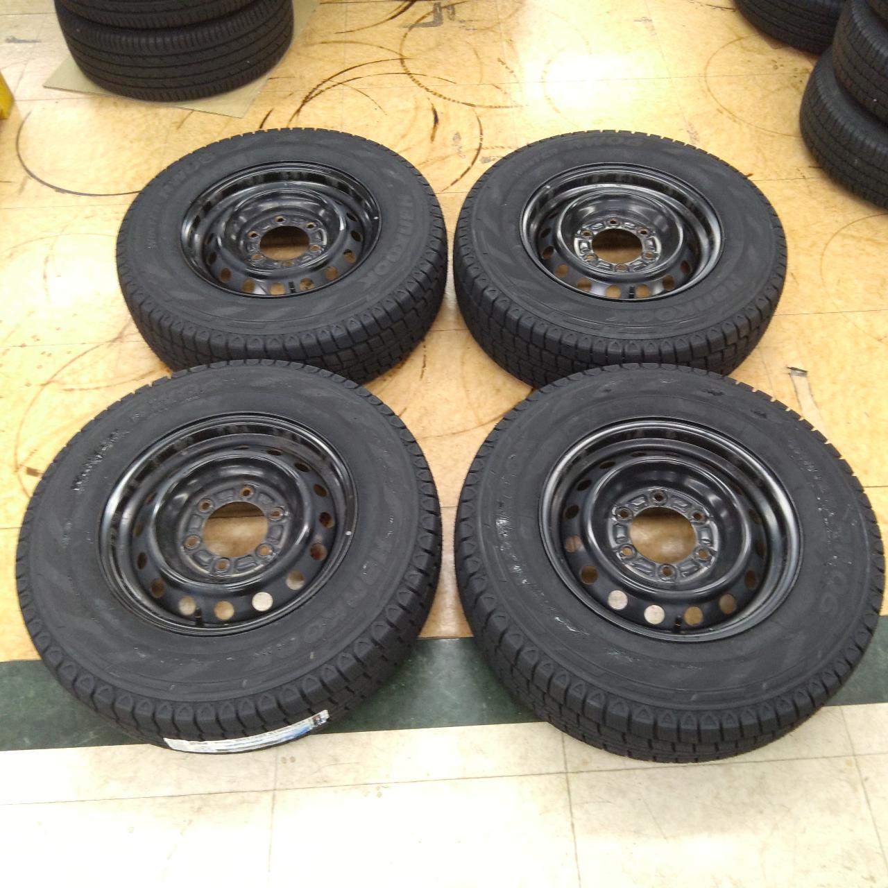200 series Hiace Steel wheel + HANKOOK / KINGSTAR HANKOOK Winter RW06 195 / 80r15