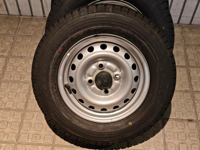 Daihatsu mini truck
For light vans!
2014 model, excellent tread depth! Genuine Daihatsu steel wheels.
+
GOODYEARCARGO
PRO