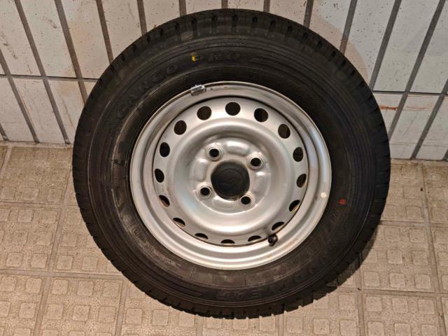 Daihatsu mini truck
For light vans!
2014 model, excellent tread depth! Genuine Daihatsu steel wheels.
+
GOODYEARCARGO
PRO
