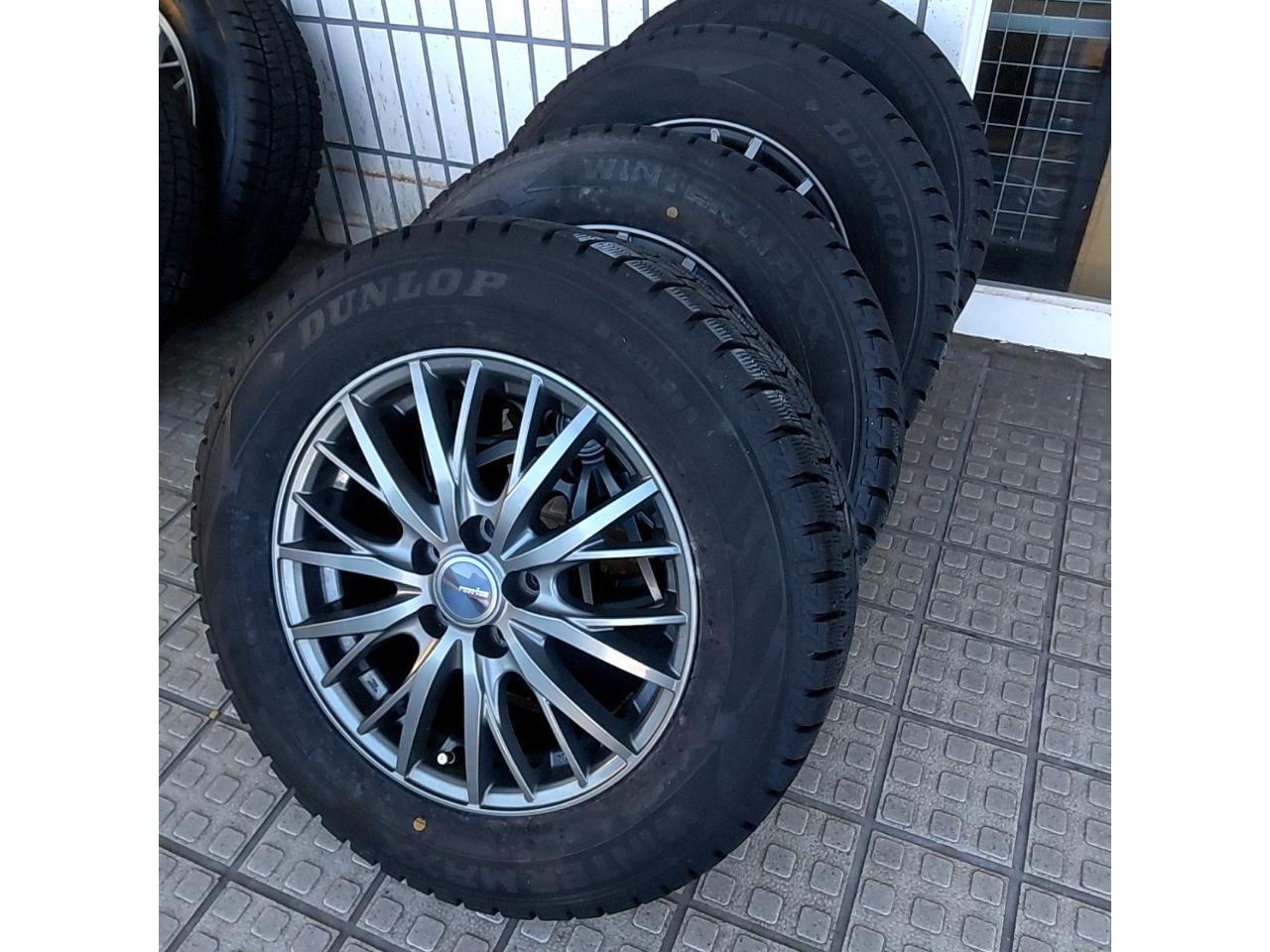 Weds Ravrion + Dunlop Winter Maxx WM02