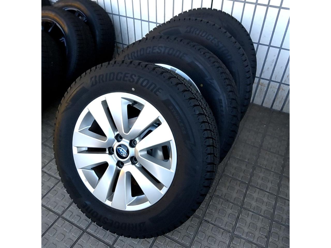 2013 Subaru genuine BS series Outback wheels with excellent tread depth + BRIDGESTONE BLIZZAK DM-V3