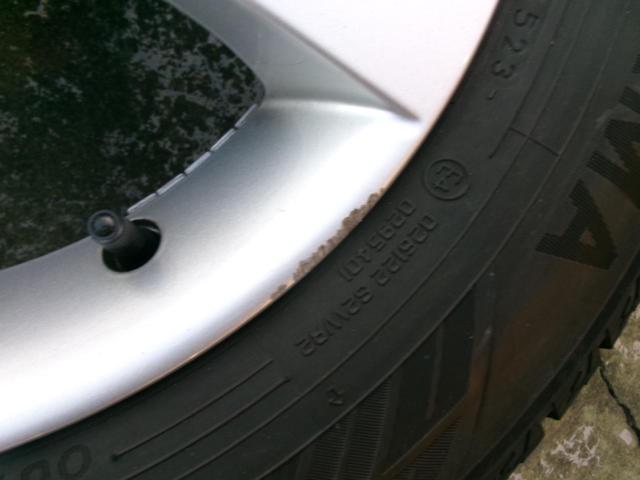 MAZDA
Premacy/CWFFW
Original aluminum wheel
+
YOKOHAMA
iceGUARD
iG60
195 / 65R15