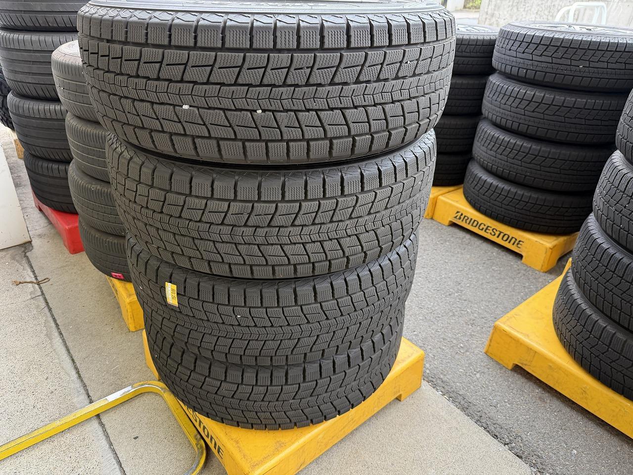 DUNLOP
WINTERMAXX
SJ8 +
235 / 55R20
102Q
4 pieces set