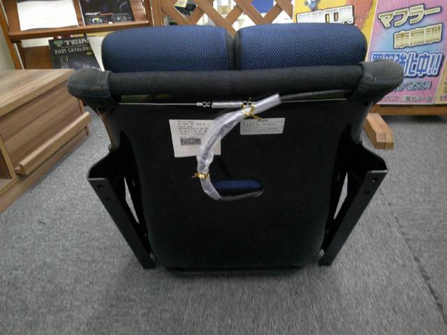 RECARO
RS-G
GK
BL / BK
+
Backrest cover
+
Side adapter set