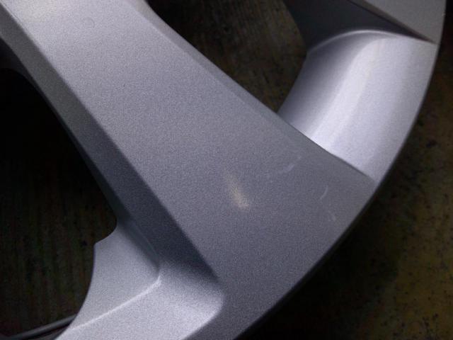 HONDA (Honda)
Genuine parts for N-BOX JF3/JF4
14 inches wheel cap
4 sheets set
Genuine products number:
44733-TTA-J01 (Silver)