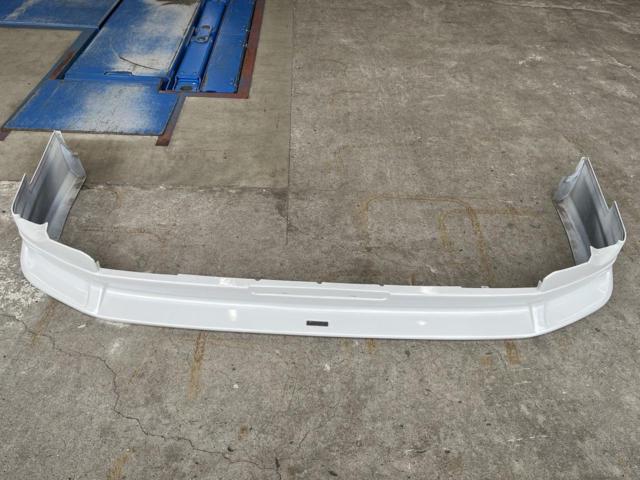MODELLISTA
Front lip spoiler for 200 Series Hiace / 4th / 5th / 6th generation
