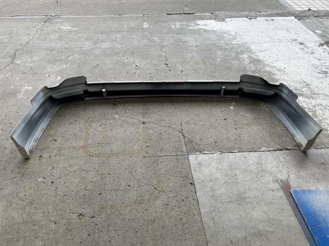 MODELLISTA
Front lip spoiler for 200 Series Hiace / 4th / 5th / 6th generation
