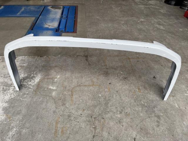 MODELLISTA
Front lip spoiler for 200 Series Hiace / 4th / 5th / 6th generation
