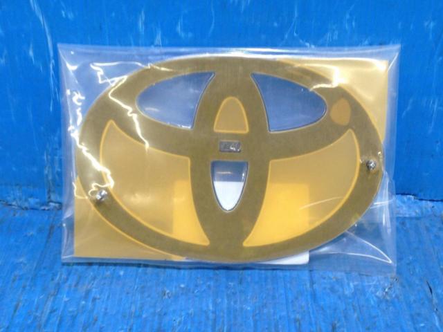 TOYOTA (Toyota)
Emblem
90975-02086