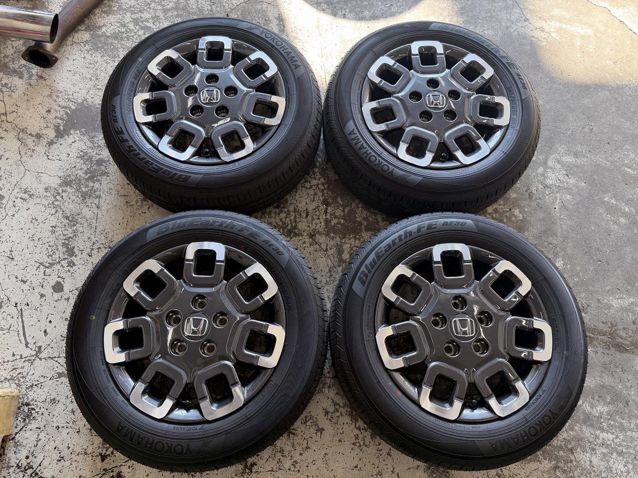 New car removing goods HONDA GT system Freed Crosstar genuine wheels + YOKOHAMA BluEarth-FE AE30 185 / 65R15 88S