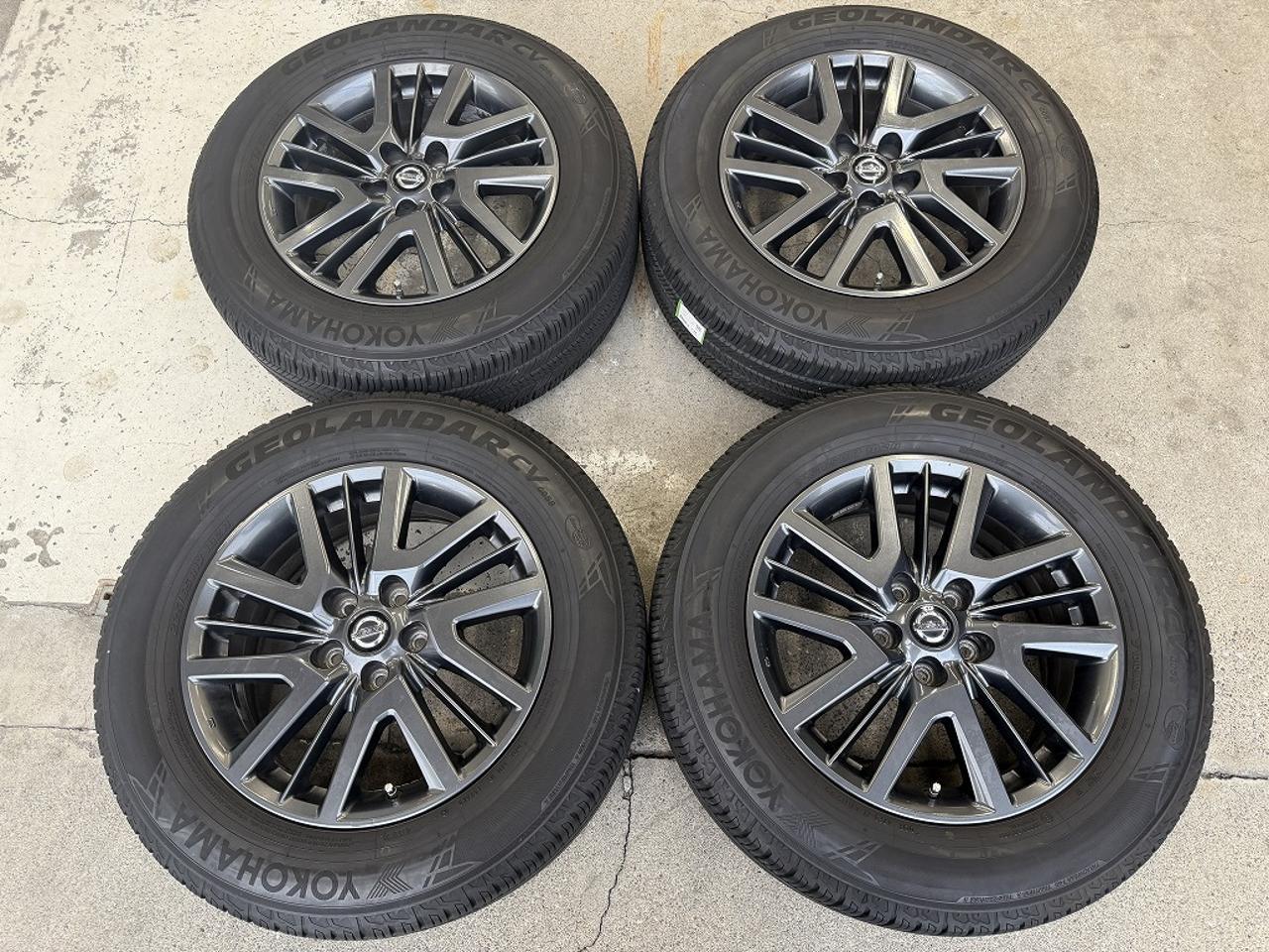Nissan genuine
T32 X-TRAIL
Black Extremer
Original wheel + YOKOHAMA
GEOLANDER
CV
G058
225 / 65R17
102H