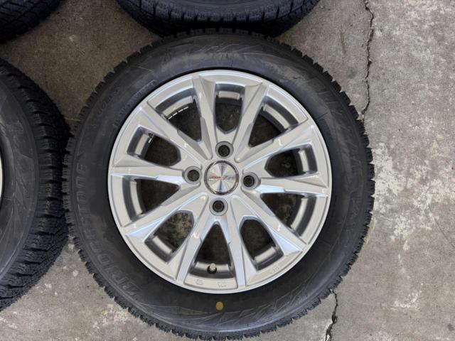 Set with new tires

weds
JOKER
GLIDE
+
BRIDGESTONE
BLIZZAK
VRX2
155 / 65R14
75Q