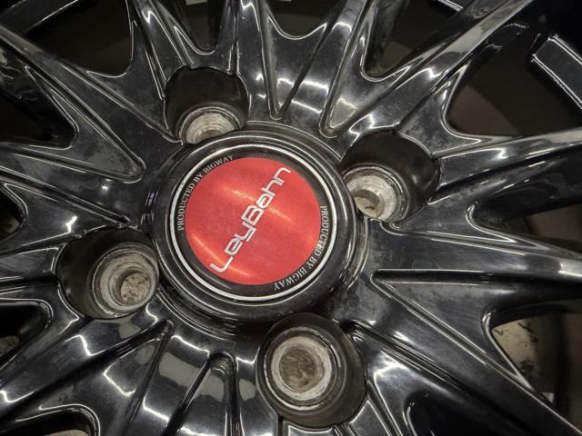 Set with new tires

BIG
WAY
LEYBAHN
WGS
+
GOODYEAR
ICENAVI
7
195 / 65R15
91Q