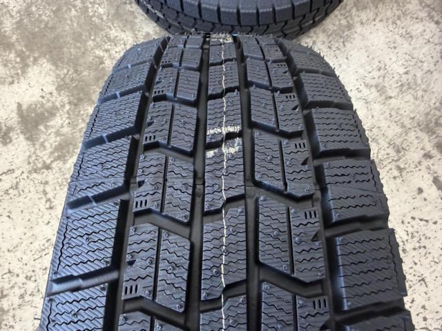 Set with new tires

BIG
WAY
LEYBAHN
WGS
+
GOODYEAR
ICENAVI
7
195 / 65R15
91Q