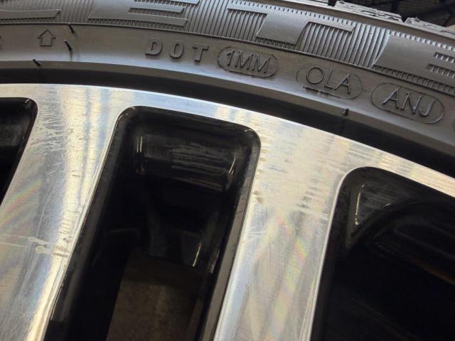 Set with new tires

HONDA (Honda)
RC system
Odyssey
Absolute previous term original wheel
+
KENDA
KR36
225 / 45R18
91Q