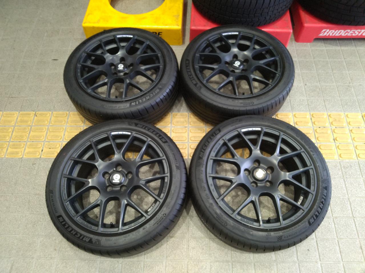 OZ SPARCO PRO CORSA + MICHELIN PILOT SPORT4 VOLVO V40