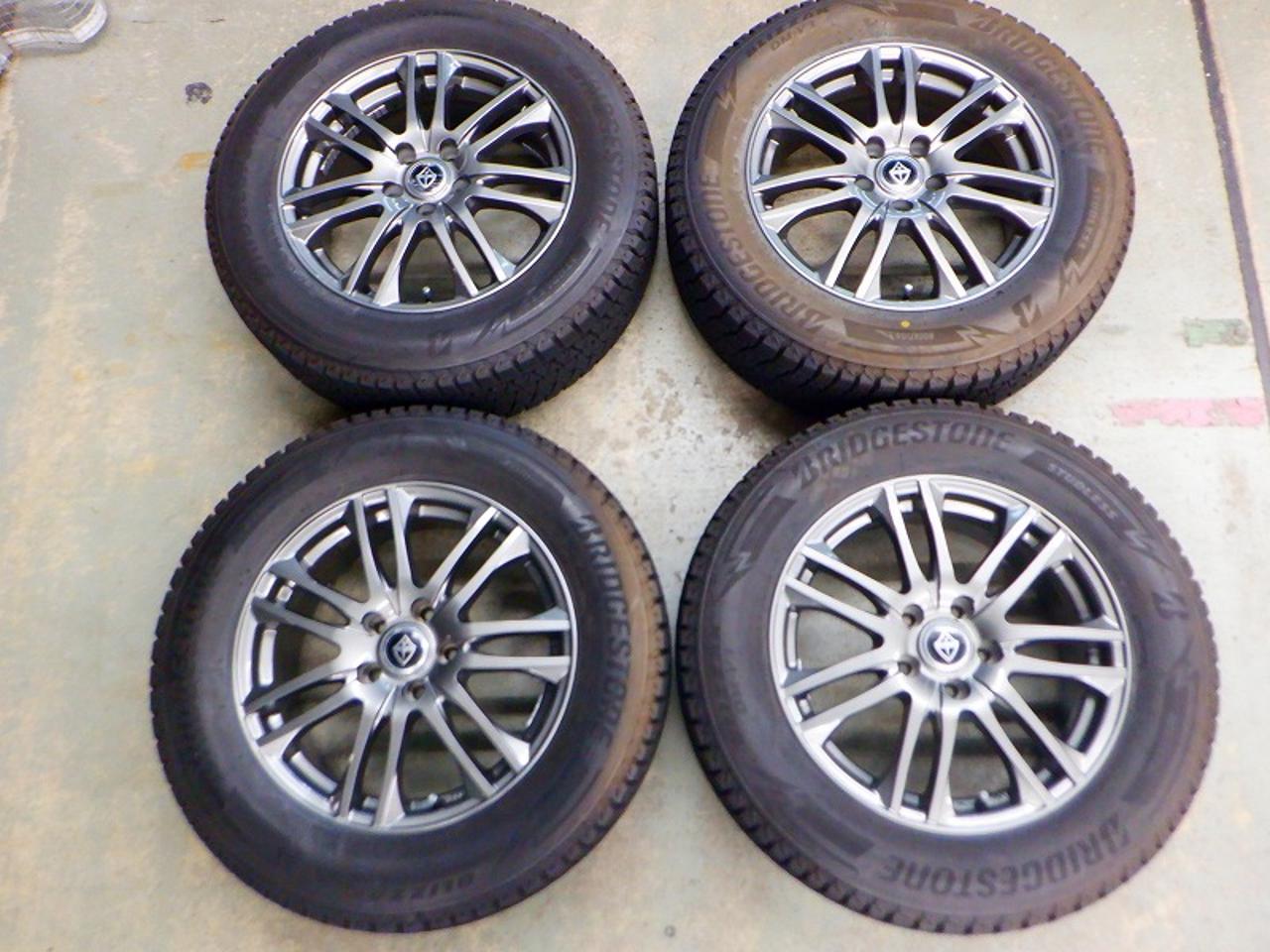9WEDS VELVA Twin 7 spoke + BRIDGESTONE BLIZZAK DM-V3