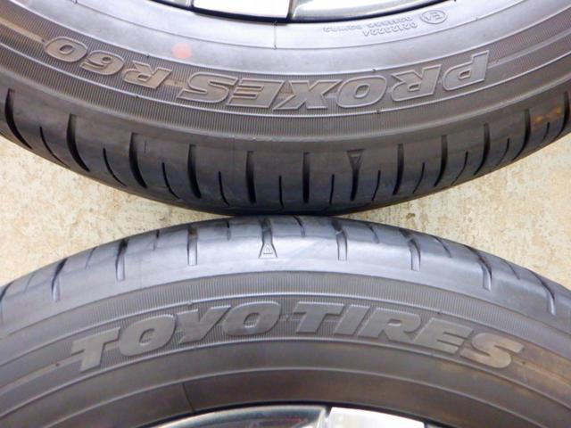 3 Toyota
90 Series Voxy
Original wheel + TOYO
PROXES
R60