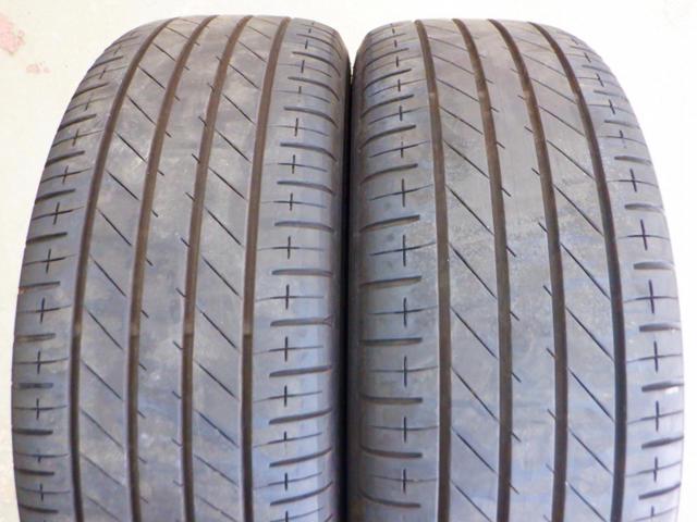 3 Toyota
90 Series Voxy
Original wheel + TOYO
PROXES
R60