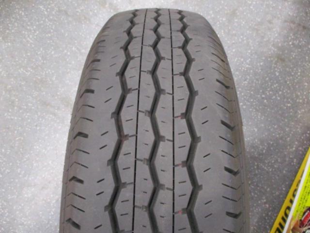 Toyota genuine
200 Hiace late genuine steel wheel + BRIDGESTONE
ECOPIa
RD613