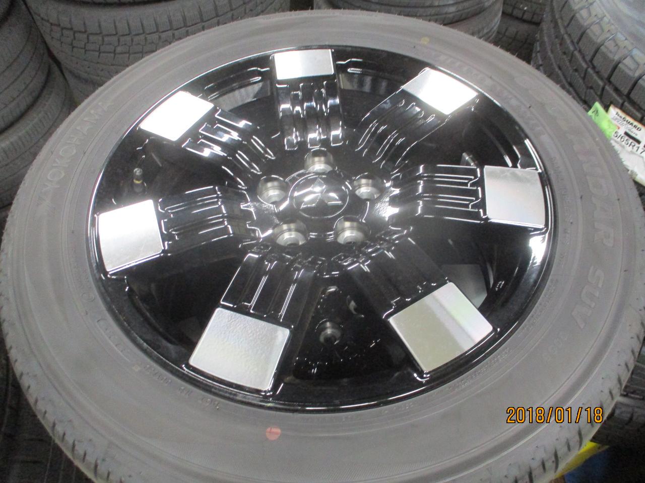 Mitsubishi genuine Delica D: 5 Genuine Wheel + YOKOHAMA GEORANDER SUV G055
