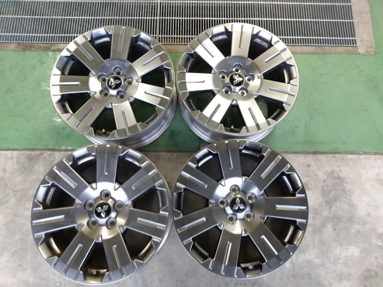 Wheels only, genuine Mitsubishi parts. Delica D5 Jasper genuine