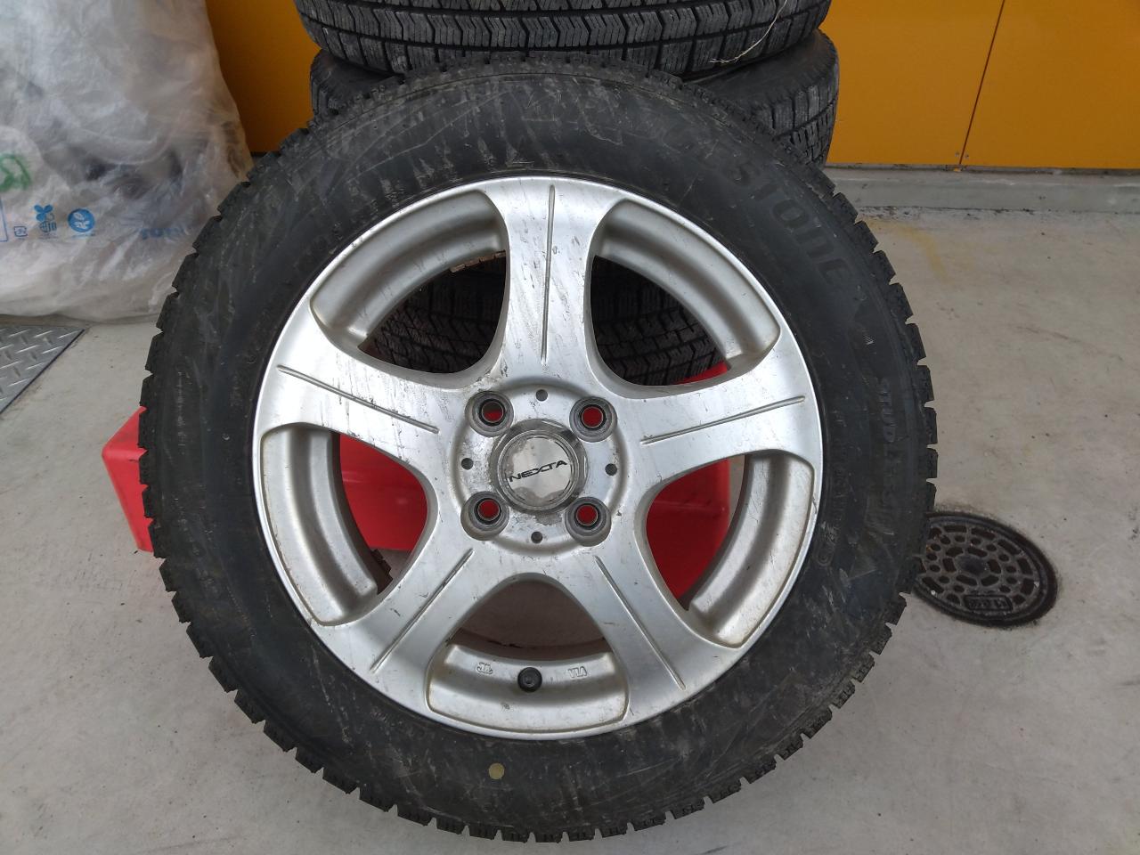 TOYO NEXTA + BRIDGESTONE BLIZZAK VRX2
