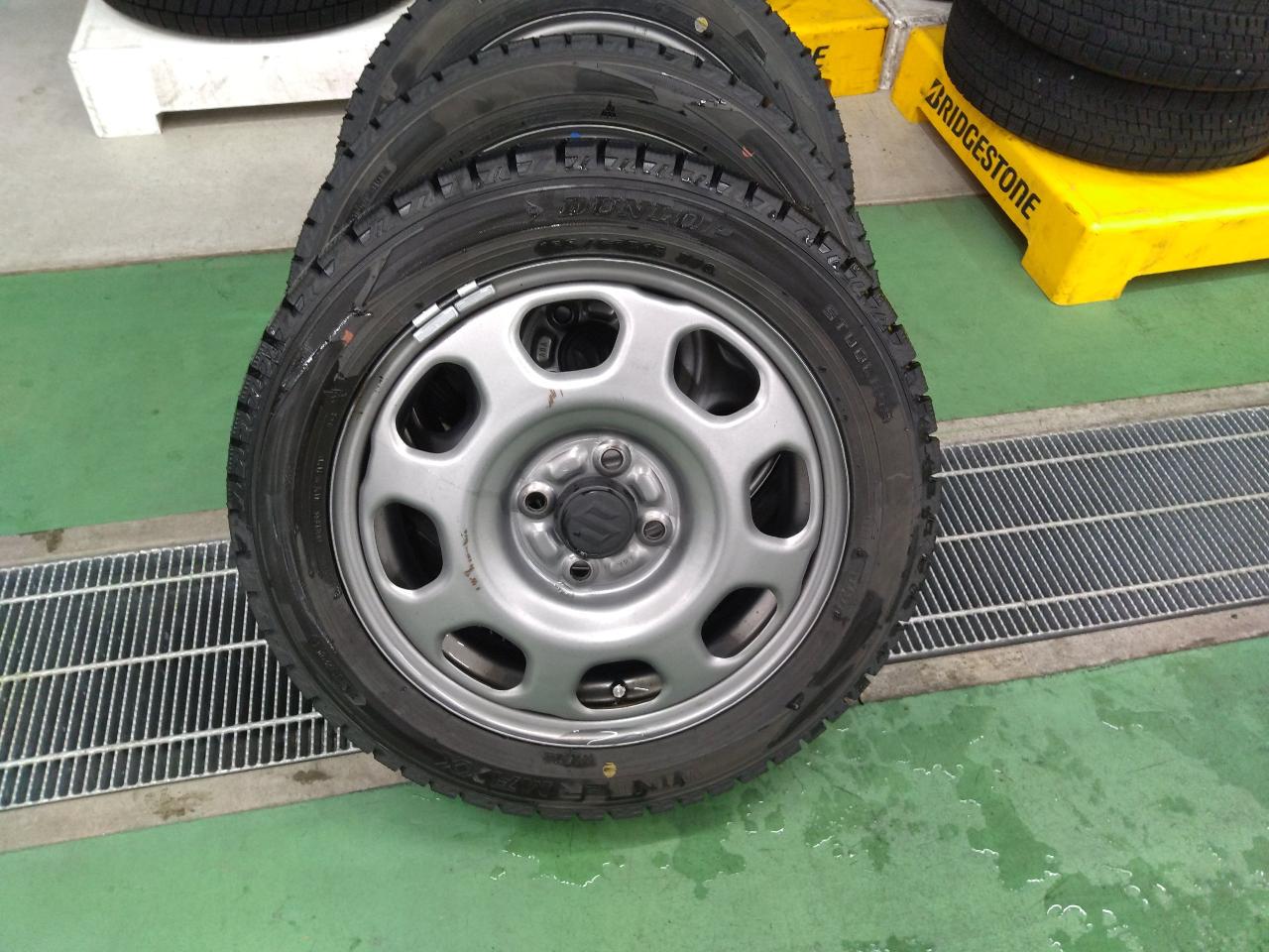 Suzuki genuine Hustler genuine steel + DUNLOP WINTER MAXX WM02