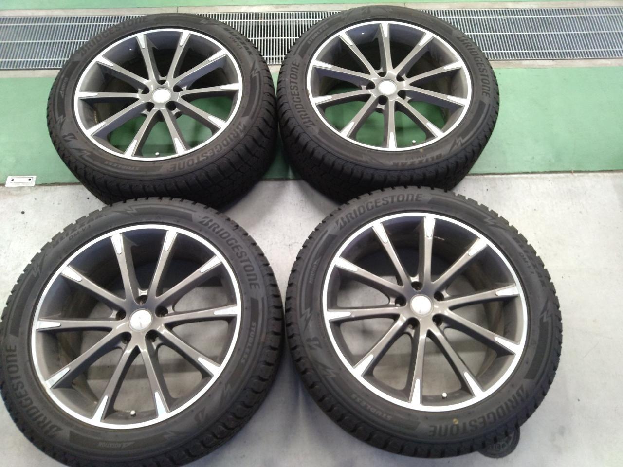 Leyseen +BRIDGESTONE BLIZZAK DM-V3 255 / 50R20