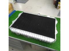 Unknown Manufacturer
Aluminum three-layer radiator