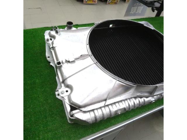 Unknown Manufacturer
Aluminum three-layer radiator