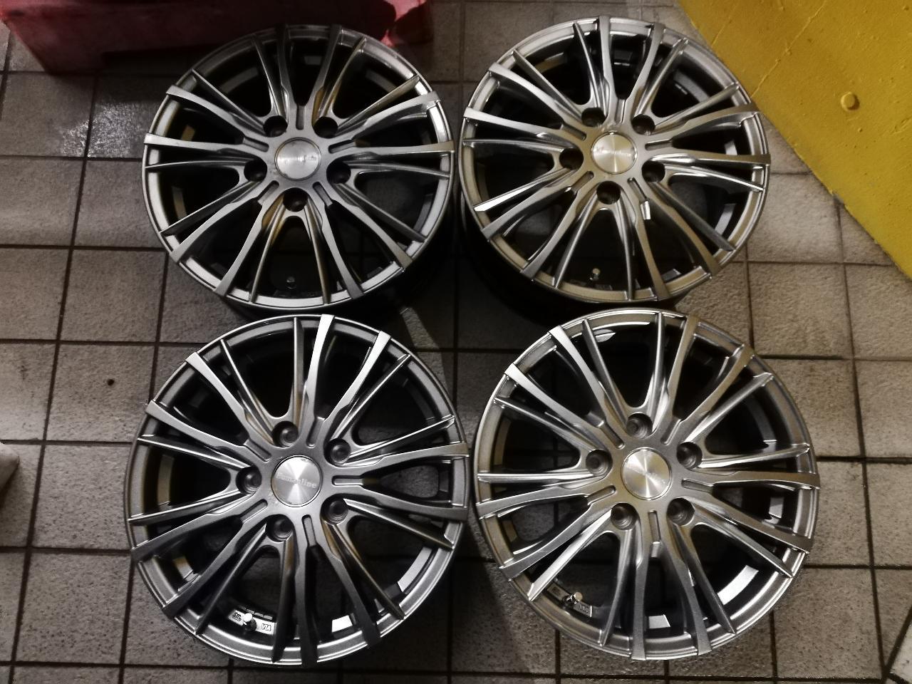 Humanline 15 inches aluminum