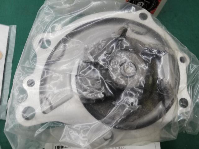 HITACHI
V3-014
For L-type engine
Water pump