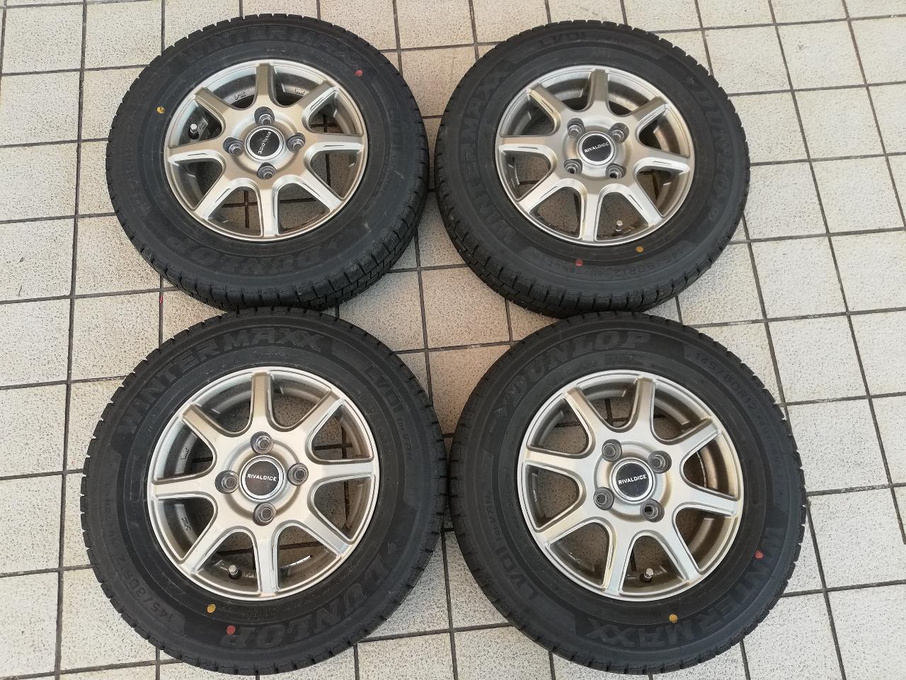 PIVALDICE 8-spoke + DUNLOP WINTER MAXX LV01 145 / 80R12 80 / 78N LT